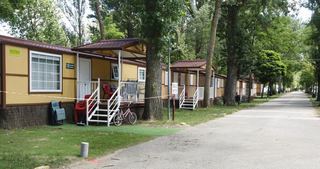 Camping Fuentes Blancas Burgo Oda fotoğraf